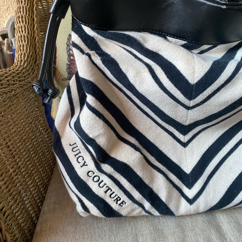 Juicy Couture Black and White Chevron Terry Cloth Tote - Picture 2 of 10